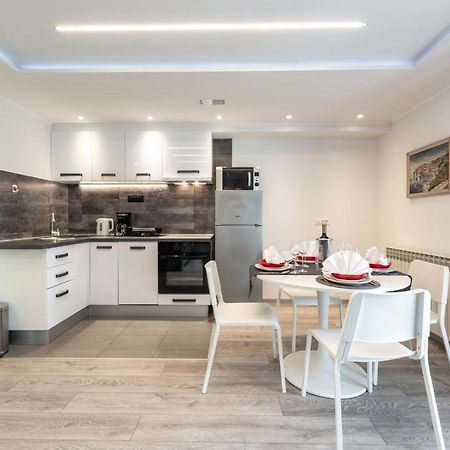 Luxury Apartment Bobara มลินี ภายนอก รูปภาพ