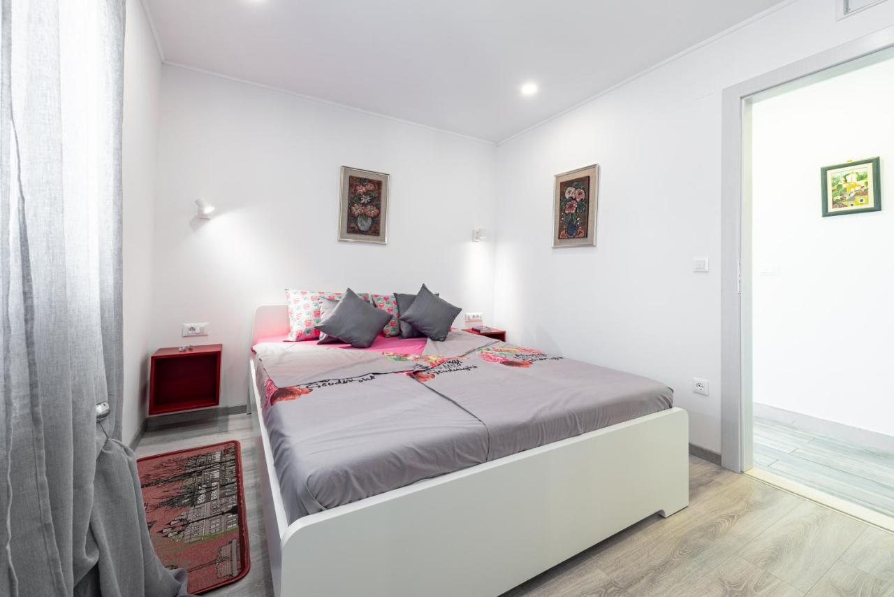 Luxury Apartment Bobara มลินี ภายนอก รูปภาพ